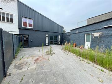 Industrieel gebouw Te huur Erembodegem