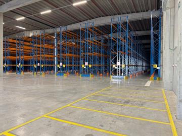 Industrieel gebouw Te huur Willebroek