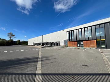 Industrieel gebouw Te huur Willebroek