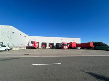 Industrieel gebouw Te huur Machelen (Bt.)